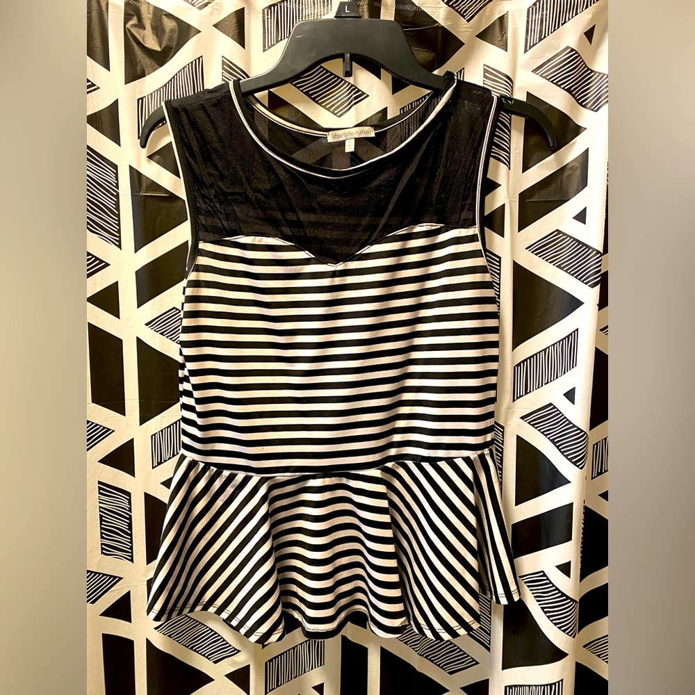 Charlotte Russe plenum top mesh details size L